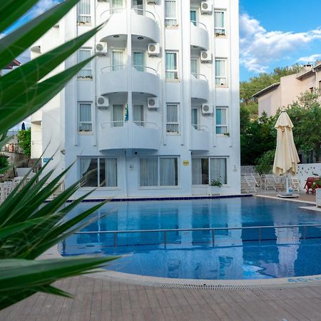 Otel Yeni Çeşme Εξωτερικό φωτογραφία