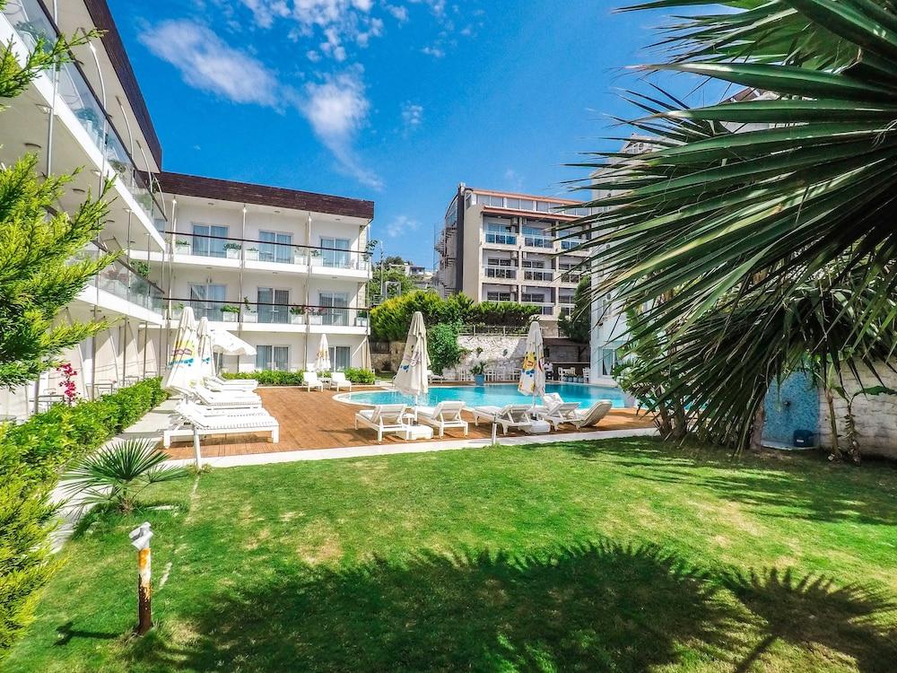 Otel Yeni Çeşme Εξωτερικό φωτογραφία