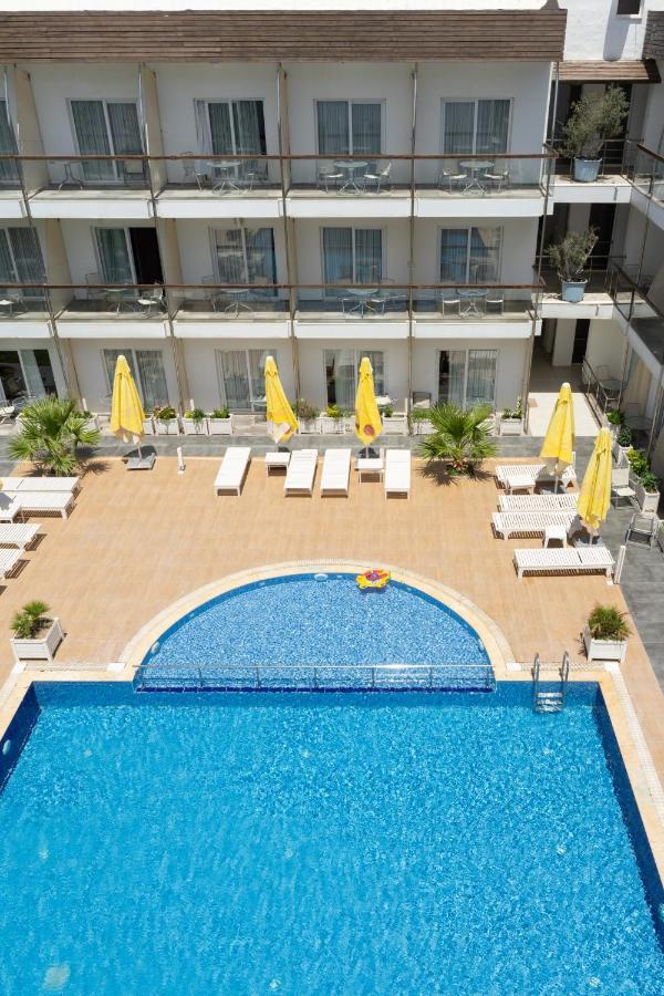 Otel Yeni Çeşme Εξωτερικό φωτογραφία